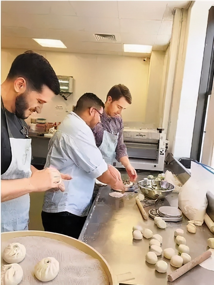 把包子铺开在哈佛门口，几周销售破2亿，这是卖包子不是卖金砖？