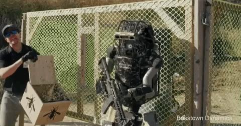 「机器人」细思极恐！机器人的枪口这一次“对准”人类