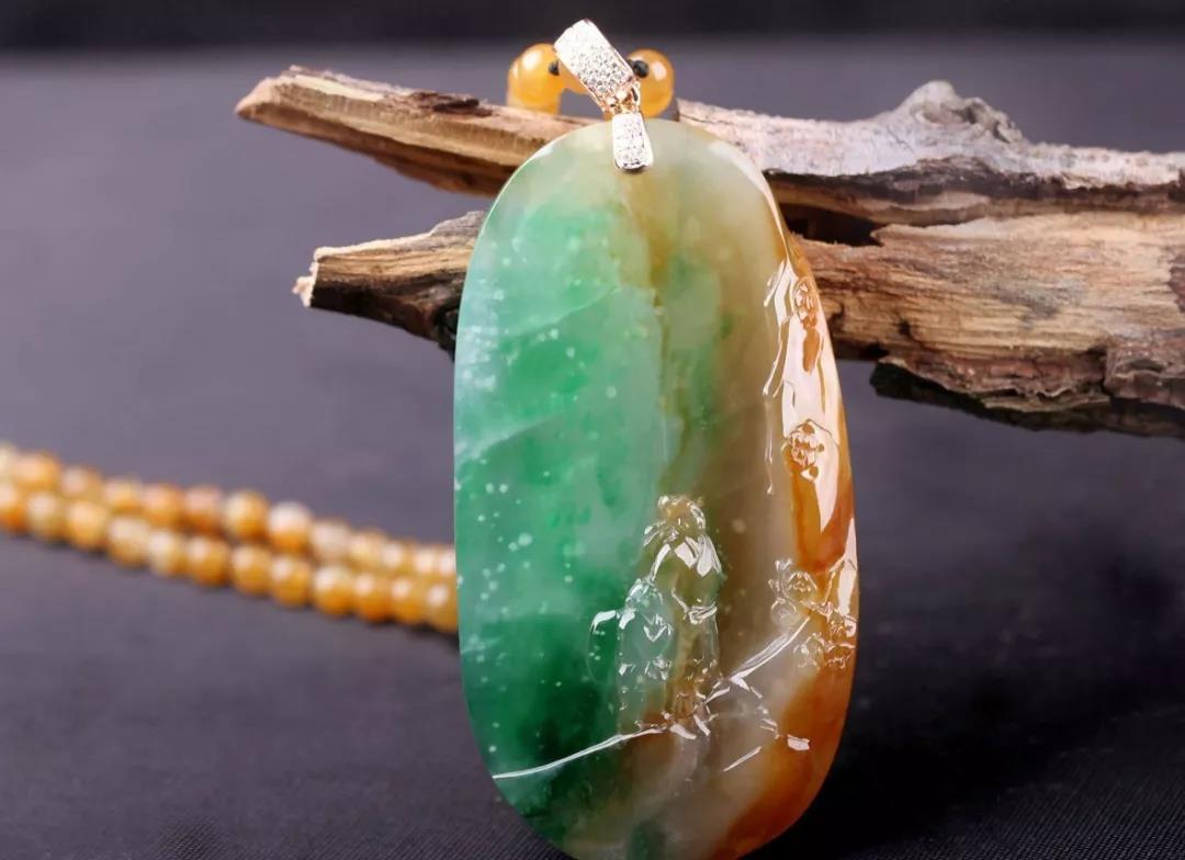 好的翡翠挂件是什么样的呢,怎样选购翡翠挂件