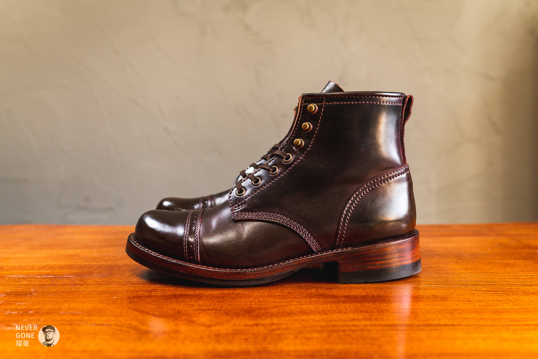 “靴皇”之一？要价10000的JulianBoots马臀皮工装靴开箱