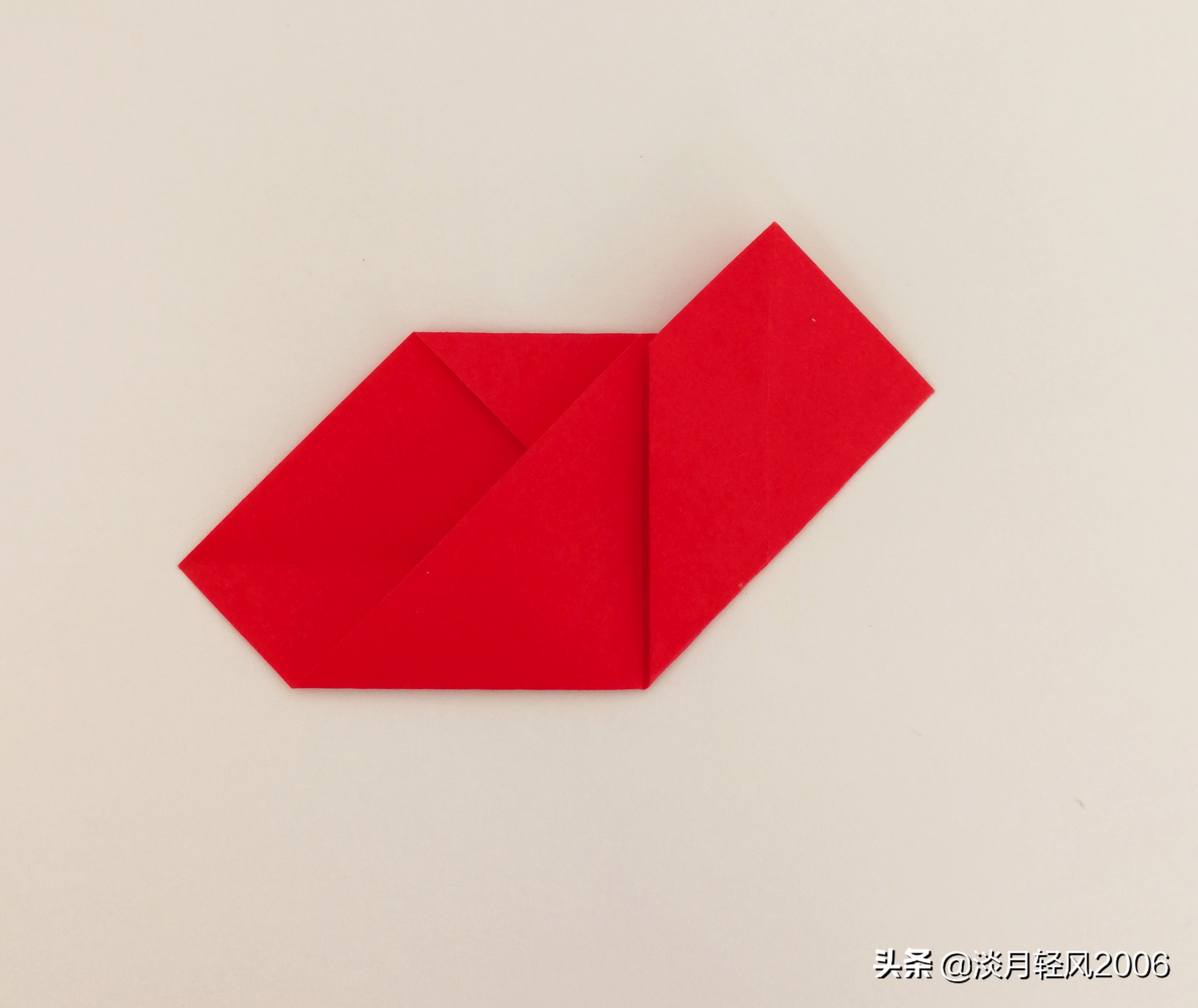 用正方形纸折的小儿手工简单,一张纸折的简单小手工