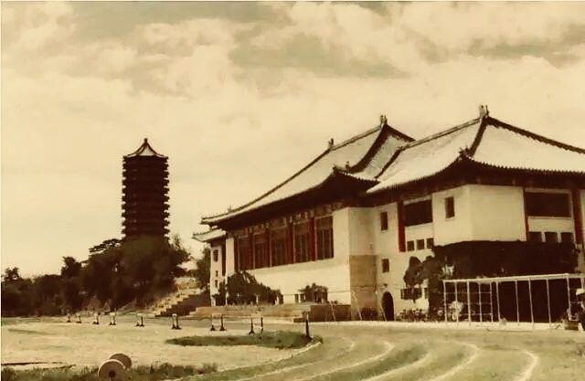 北大燕园为什么叫最美的校园,历史上的北大燕园