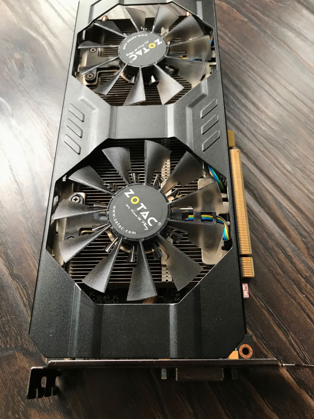 显卡2g显存和4g显存区别大吗,显卡2g显存提升多少