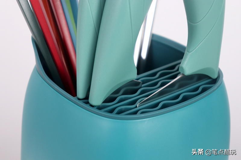 身为刀架筷笼，容不得藏污养菌！臻米K2刀叉筷子消毒机体验