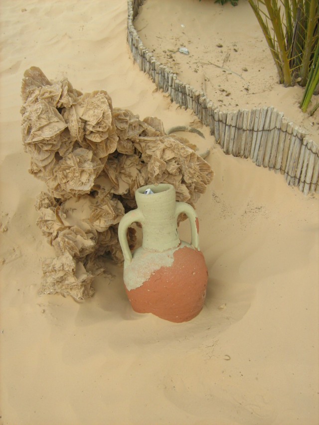 沙漠玫瑰石头,沙漠玫瑰石风水寓意