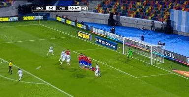 世预赛阿根廷vs乌拉圭梅西破门,阿根廷世预赛3连胜梅西角球中柱