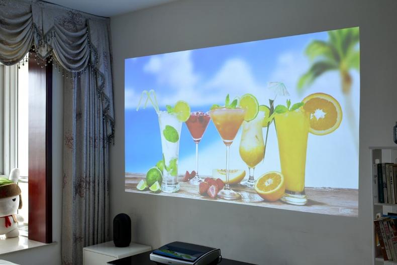 坚果u1激光电视一半出现条纹,坚果激光电视u1对比测评