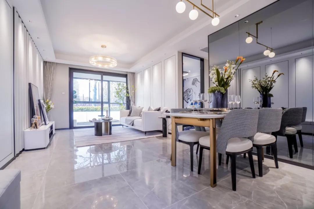 高颜值生活家丨城市升级诗，印刻卓越集团DNA式的人居经典