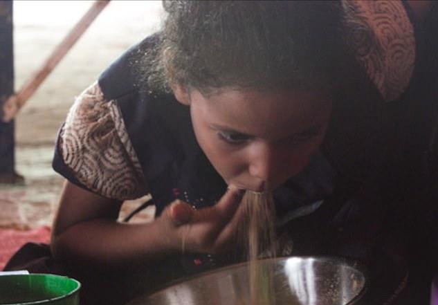 以吃为使命的女孩:非洲这个国家痴迷于以胖为美,根源是什么?