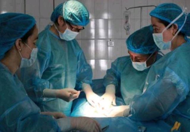 生宝宝要处理毛发吗,生孩子要刮头发吗