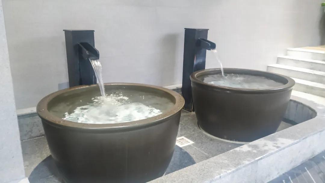 儿童汗蒸温泉儿童乐园,汗蒸大厅加儿童乐园图片