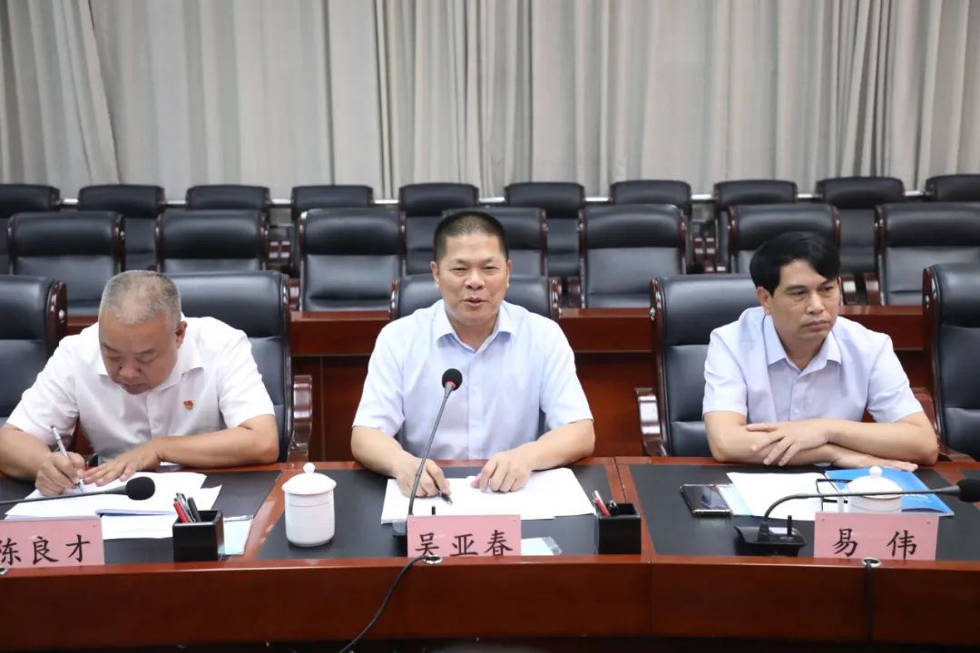 白沙县与海建集团举行座谈