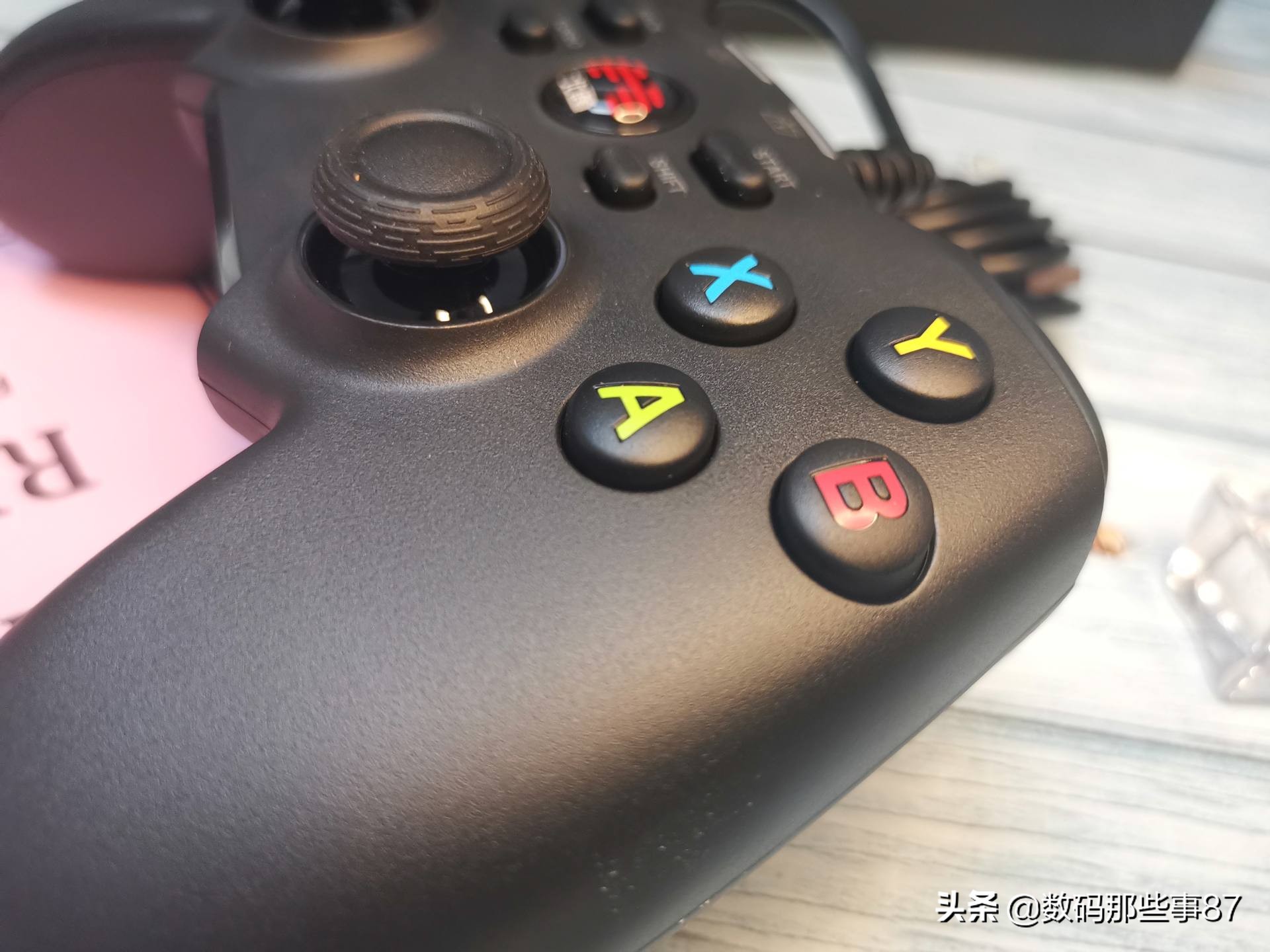 便宜又好用的手柄北通蝙蝠4,北通蝙蝠4手柄可以连switch