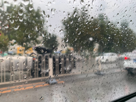 跑滴滴赚的钱为啥提不出来,跑滴滴收入低还需要继续跑吗