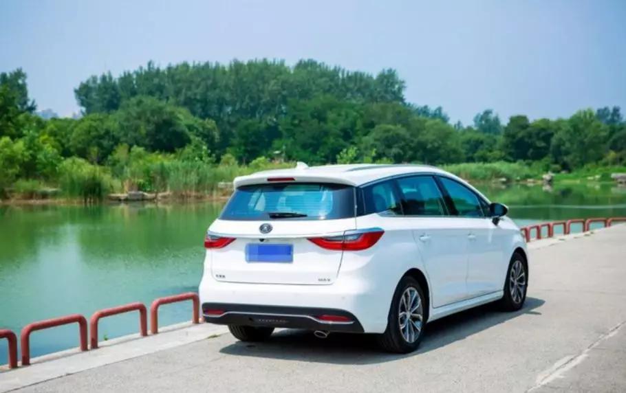 过个好年很简单!入手这台10万级全能MPV就“购”了