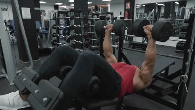 胸肌强化训练,胸肌强化训练计划俯卧撑