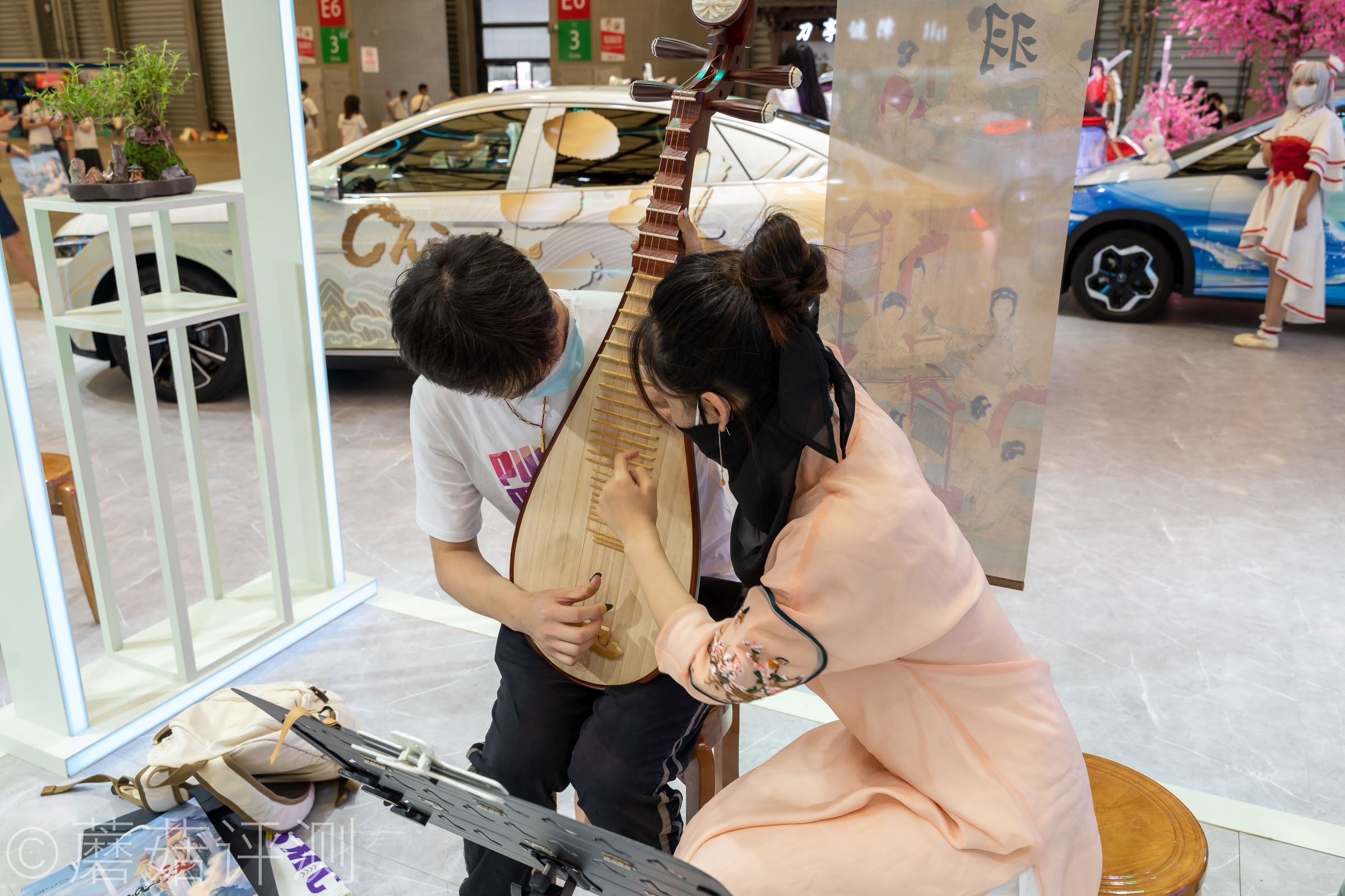 又有啥好玩的？蘑菇带你逛ChinaJoy2021，硬件、车和漂亮的小姐姐