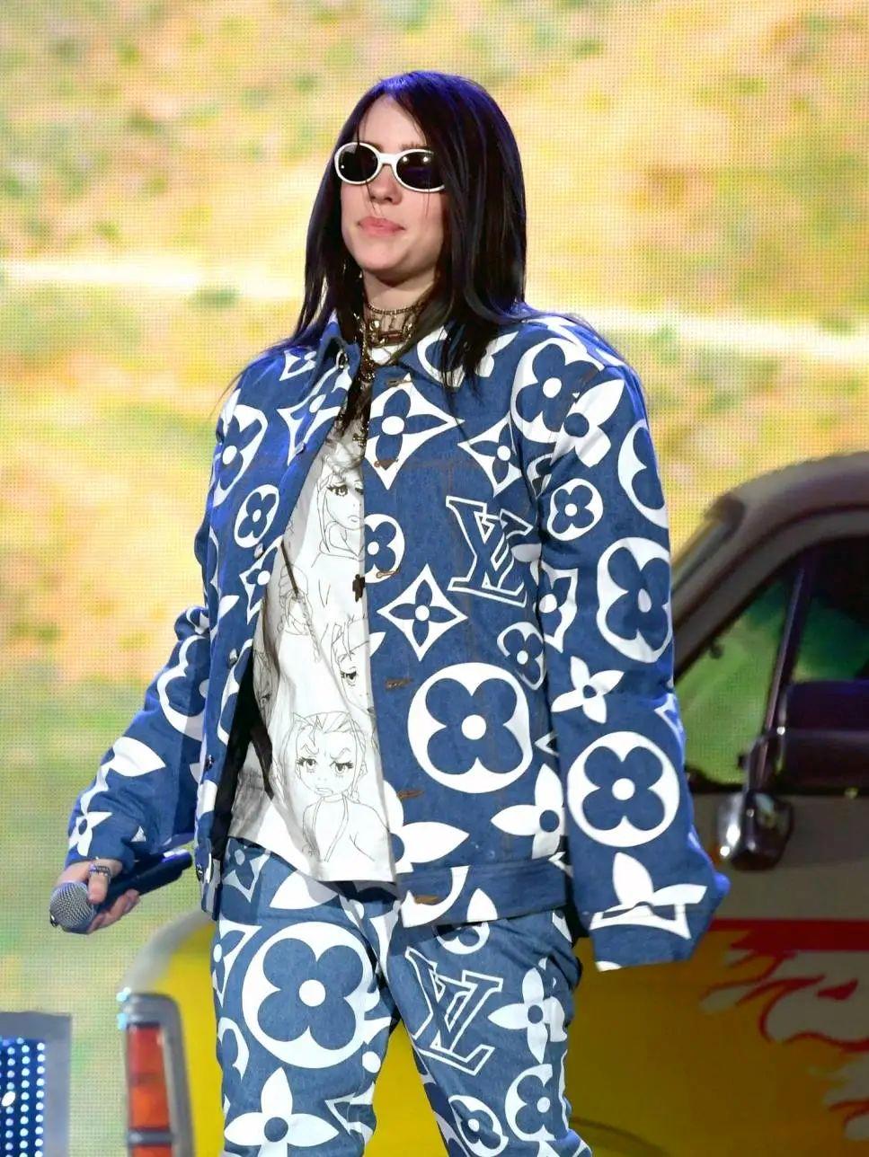 碧梨主打潮牌,碧梨和lisa相比谁更厉害