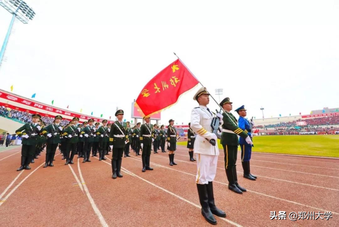 郑州大学阳光运动会800米,郑州大学春季运动会