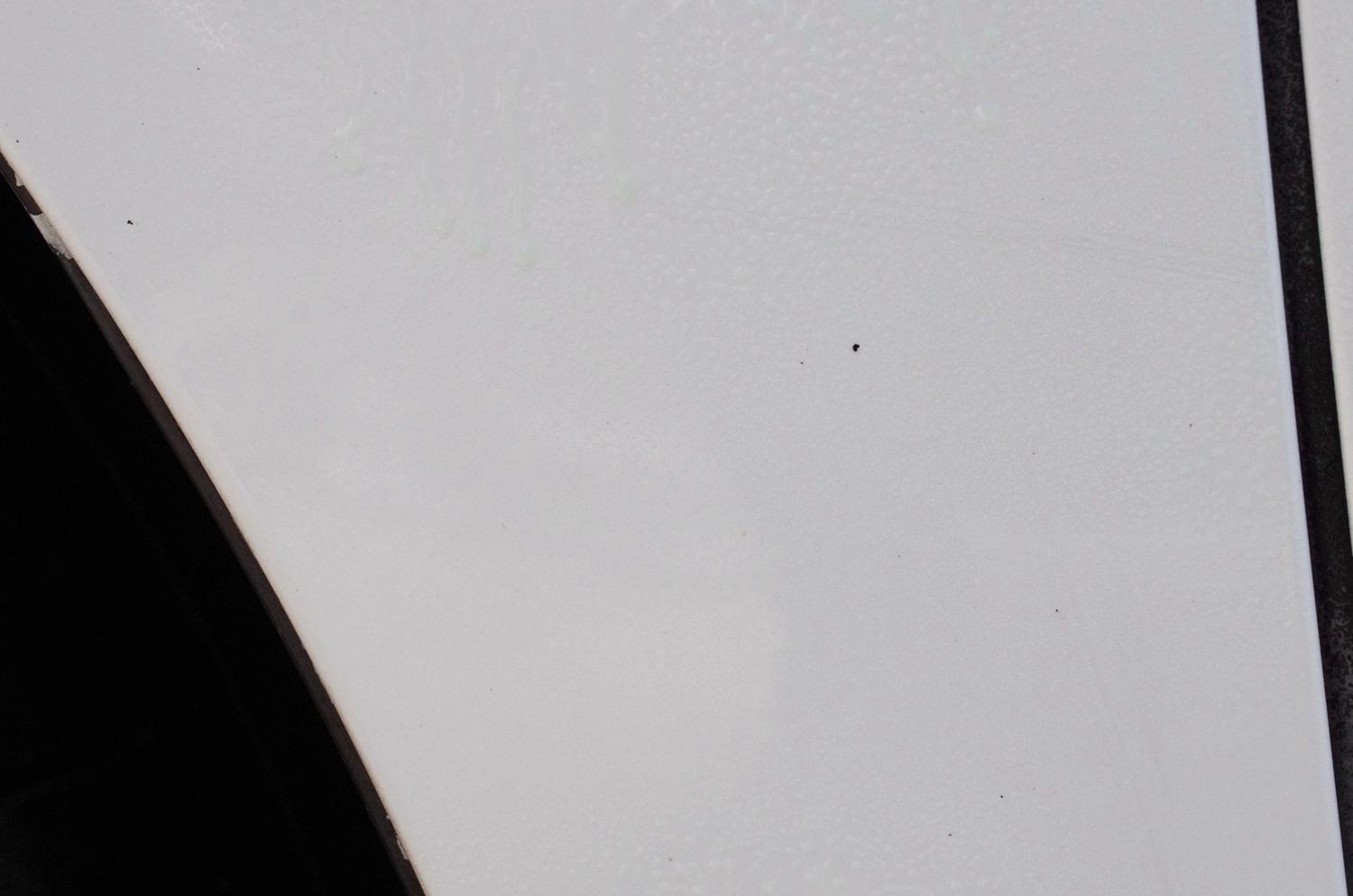 汽车塑料上的污渍怎么去除,汽车上的油烟污渍如何处理