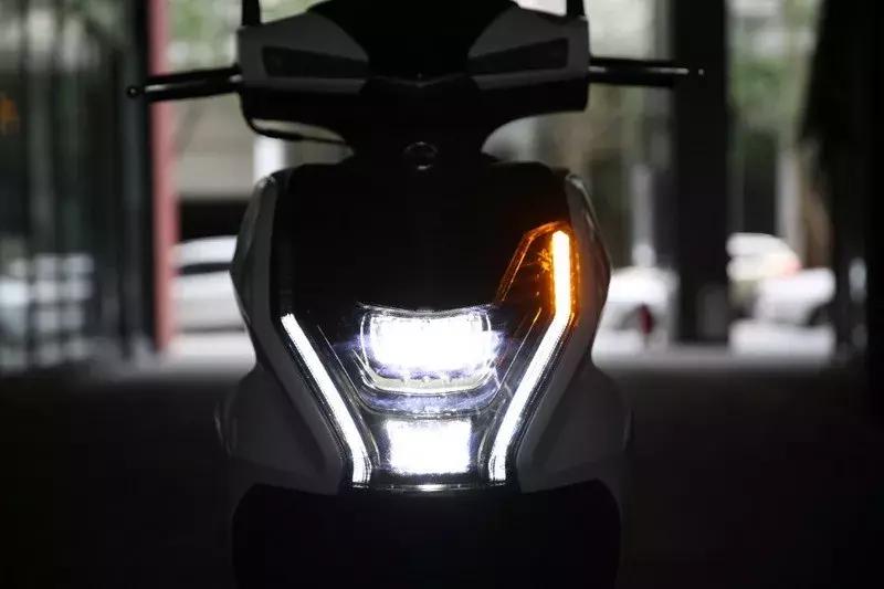 三阳fnx踏板摩托车全系列,三阳最新款150踏板摩托车测试