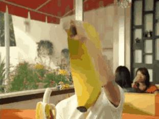 网络流行的痔疮膏去黑眼圈,痔疮膏擦脸治黑眼圈