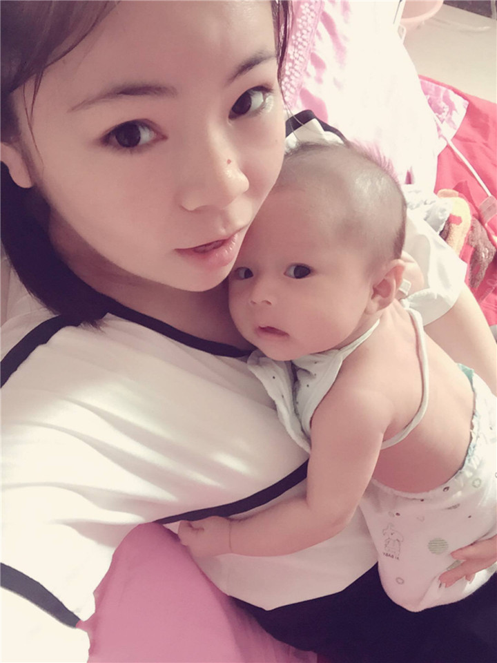 宝宝厌奶期怎样才是不强迫喂奶,宝宝厌奶不吃奶瓶只吃母乳怎么办