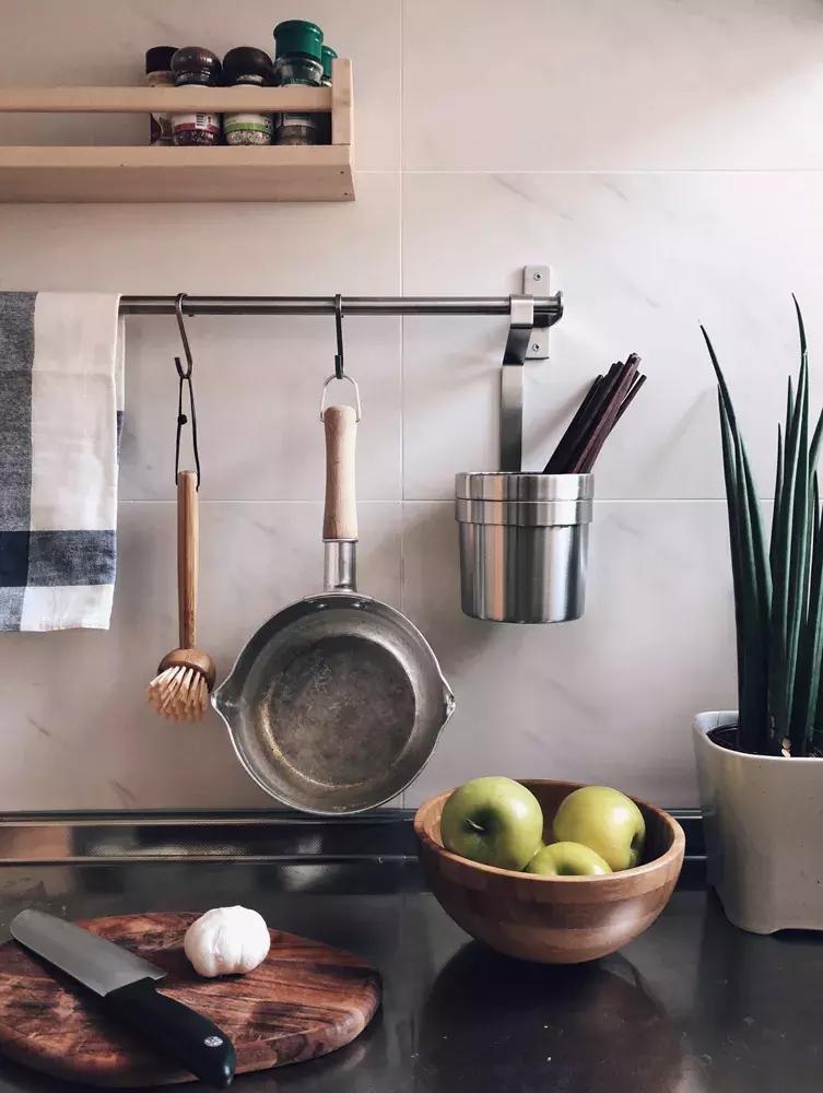 42平米一室一厅小户型巧妙设计,22平方主卧衣帽间内卫一体