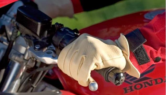 老司机讲摩托车驾驶技巧,干货手把手教你骑摩托