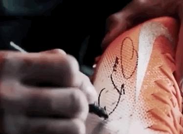 戴上我1400万的手表，该上场了