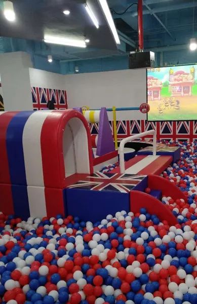 冬天遛娃好玩又省钱的秘籍在这里！温泉汗蒸、欢乐世界...快来嗨！