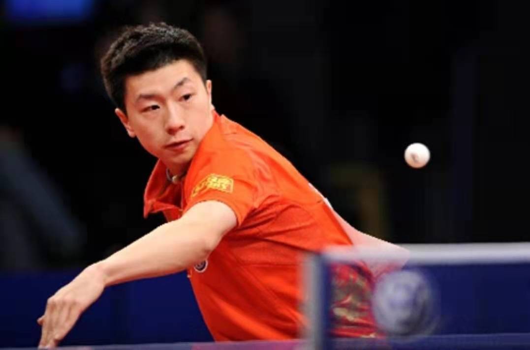 35岁马龙3-2击败樊振东夺冠,32岁的马龙