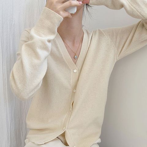 肩宽脖子短怎么穿衣服才好看呢,肩宽脖子短怎么穿裙子