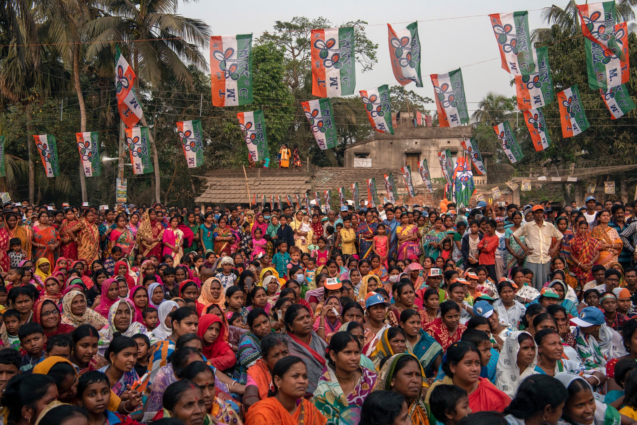 疫情中的印度大学生：寒假过了15个月，近40亲人感染9人死亡，要住院先付100万