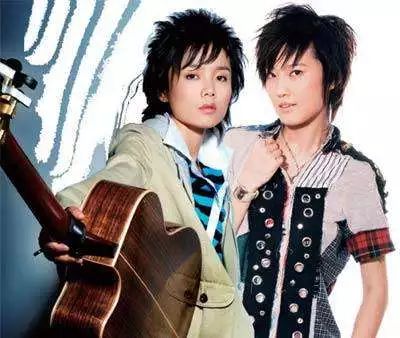 许飞三百六十五里路最好听的翻唱,许飞最好听的15首歌