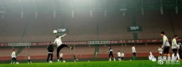 看足球教学,看足球的感悟