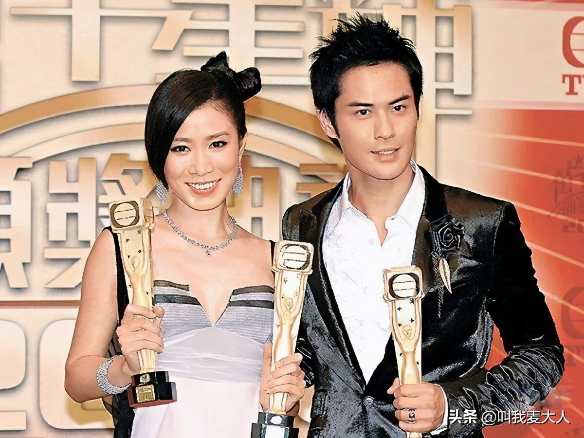 佘诗曼单亲家庭,佘诗曼为什么一直单身