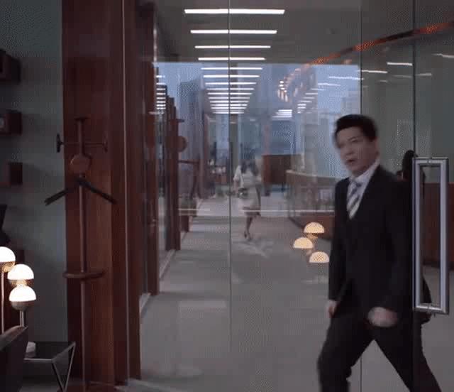 精英律师栗娜干练情商高,精英律师栗娜个人简介