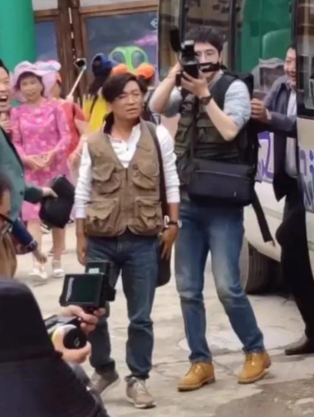 王宝强冯清现身机场,冯清王宝强照片