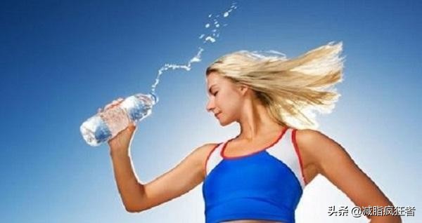 健身期间喝运动饮料，这可不是什么好的选择，它有5大缺点