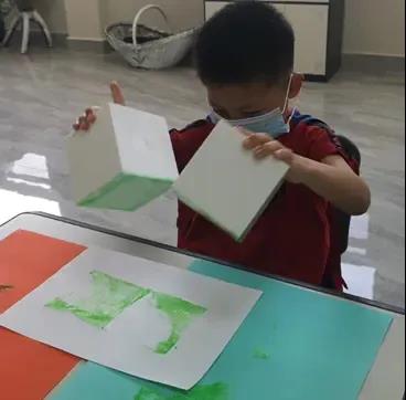 探索游戏玩法卡通图,几何图形游戏