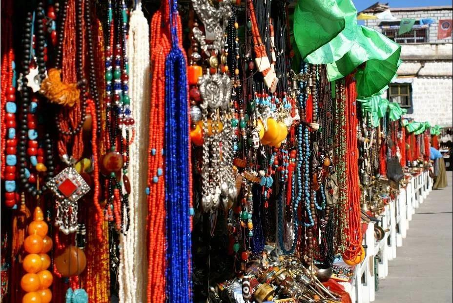 新玩友入圈，这四大“高危”手串假货地，很多人都被坑