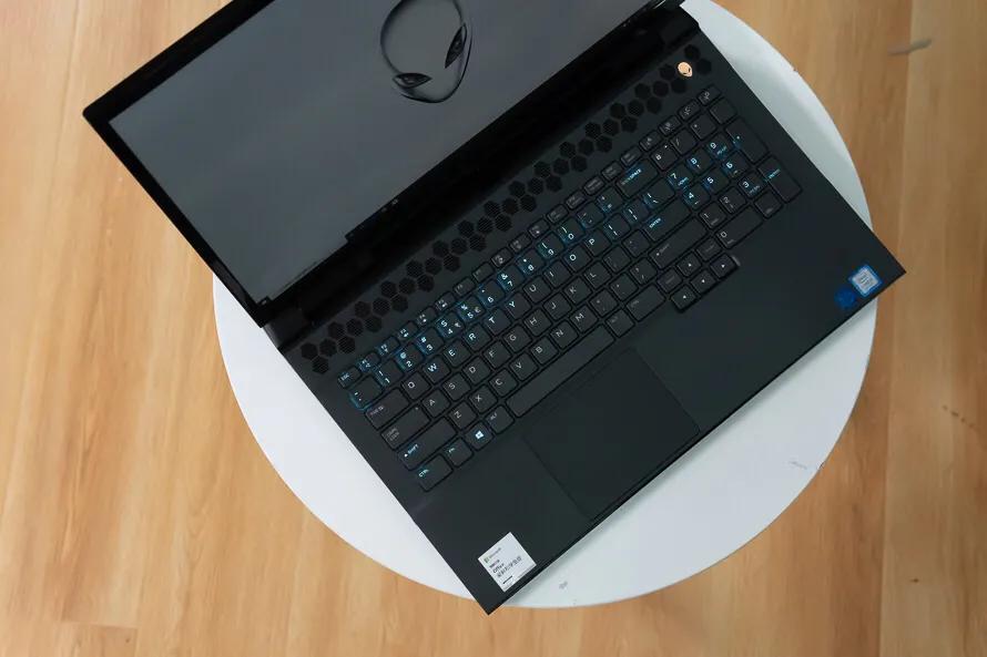 外星人笔记本行吗,外星人笔记本和macbookpro