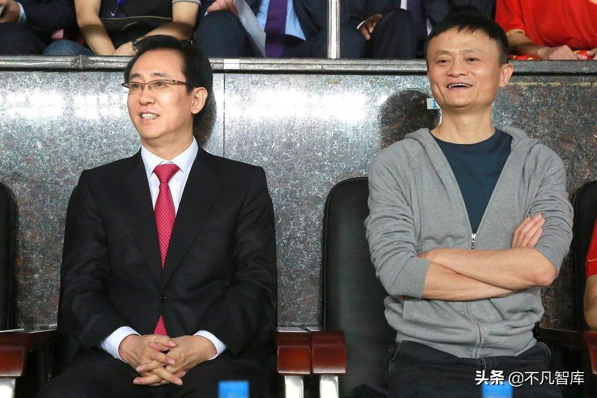 39岁负债3.2亿，61岁成上市集团老板，今比肩李嘉诚