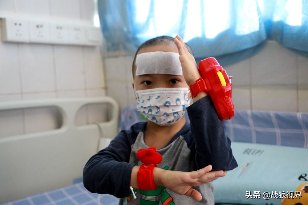 男童骨髓移植,男童捐骨髓救姐姐