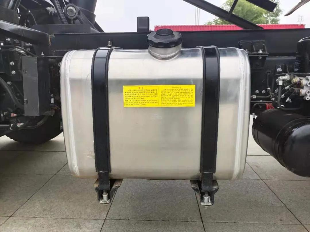 江淮国六自卸前四后八车最新款,江淮国六蓝牌4.2米自卸