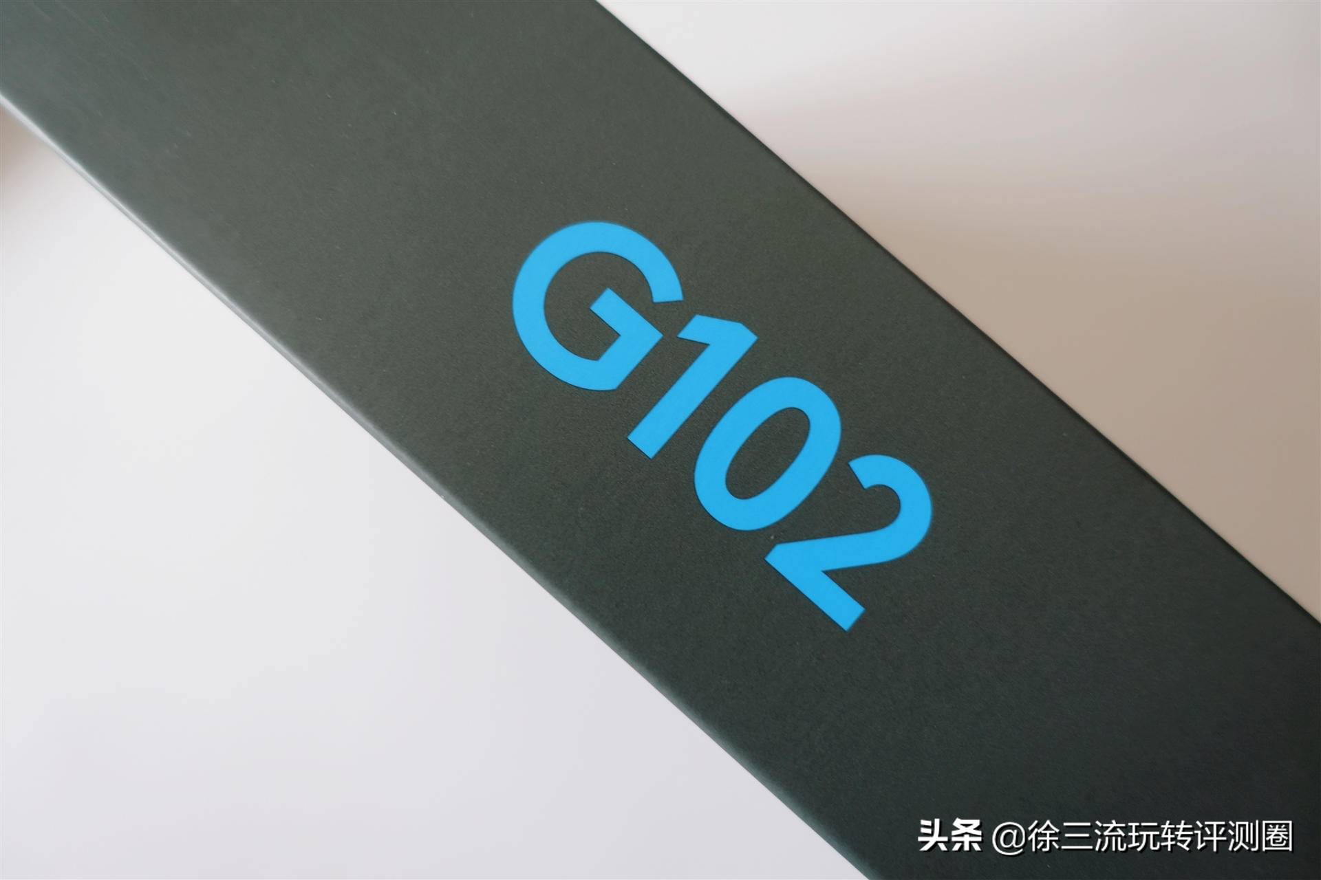 罗技g502跟罗技g102有什么区别,罗技鼠标g102到手以后该干什么