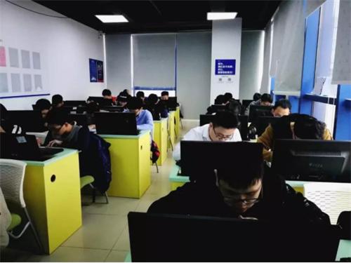 当初的选择是否正确呢,当初的选择非常正确