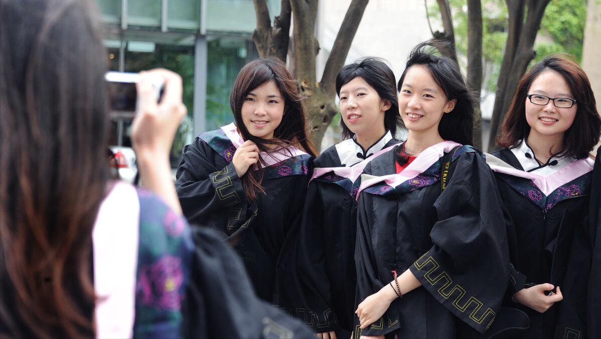 研究生分数出来后怎么联系老师,拟录取后怎么和之前老师联系