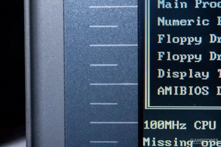 一百多块买个26年前的笔记本，我改了改，还能上网